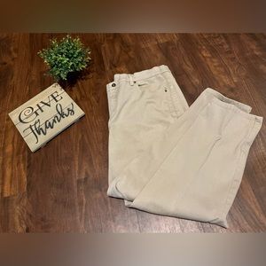 Gloria Vanderbilt - Amanda Jean